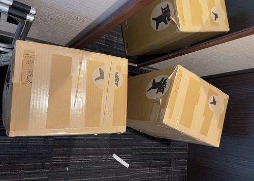 关于我花 910元，从日本寄了两箱行李回国