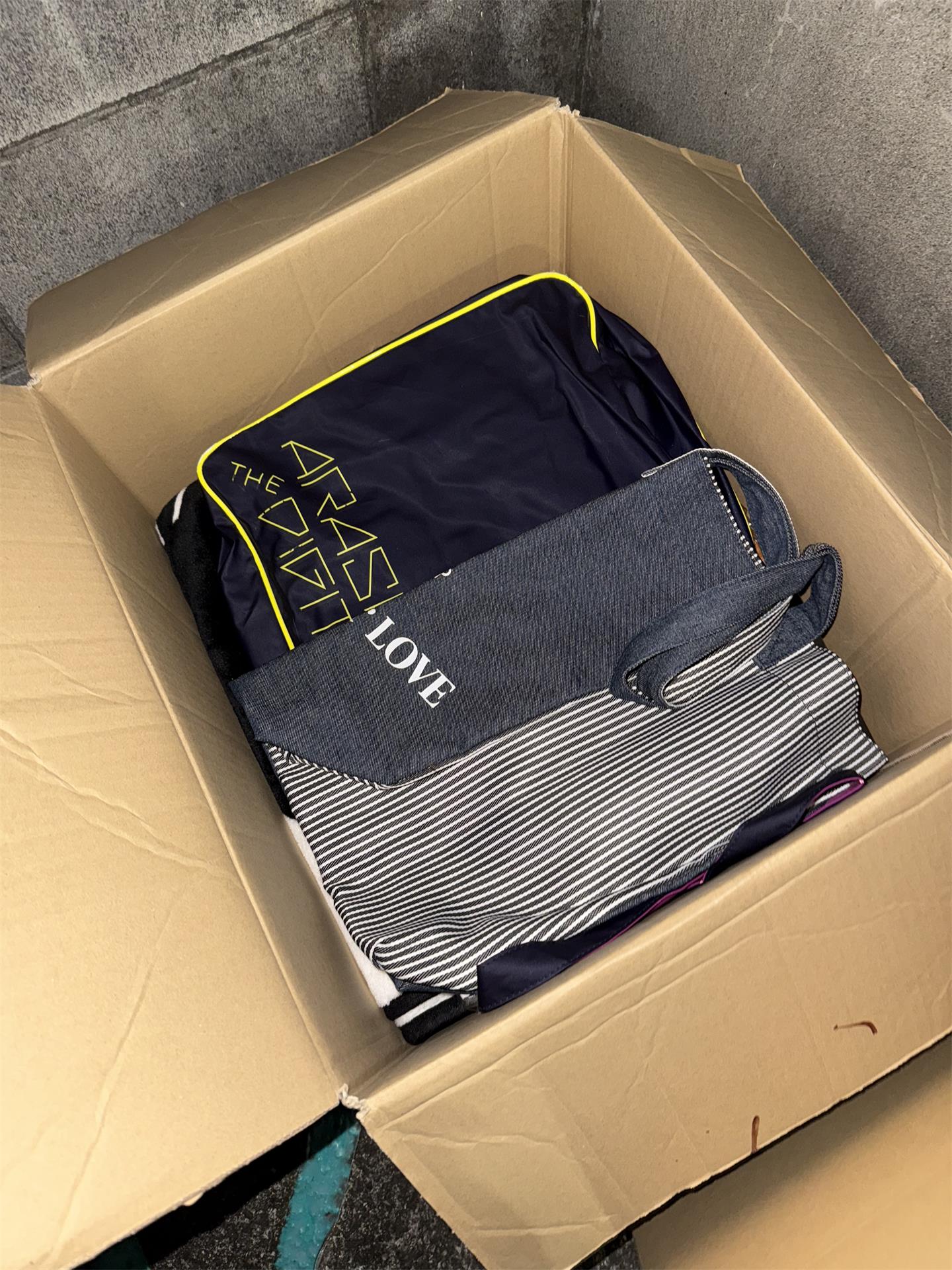 澳洲寄行李回国！双清包税？13.9澳币/kg